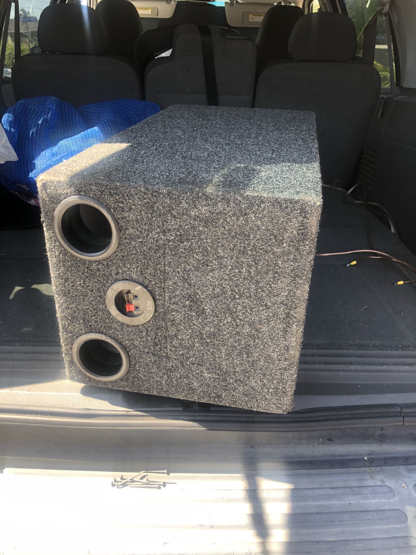 MTX ROAD THUNDER 10” SUBS IN A BANDPASS PLEXIGLASS BOX for Sale in