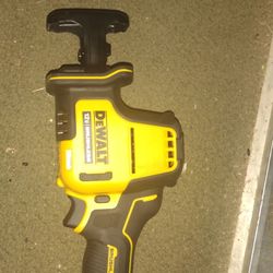DEWALT 12V EXTREME RECIPROCATING SAW