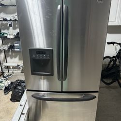 Kenmore Refrigerator 