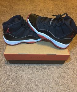 Jordan 11's Bred 7y/Men's 7/ Women's 8.5