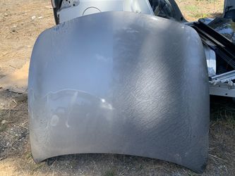 HOOD INFINITI PART OUT!!