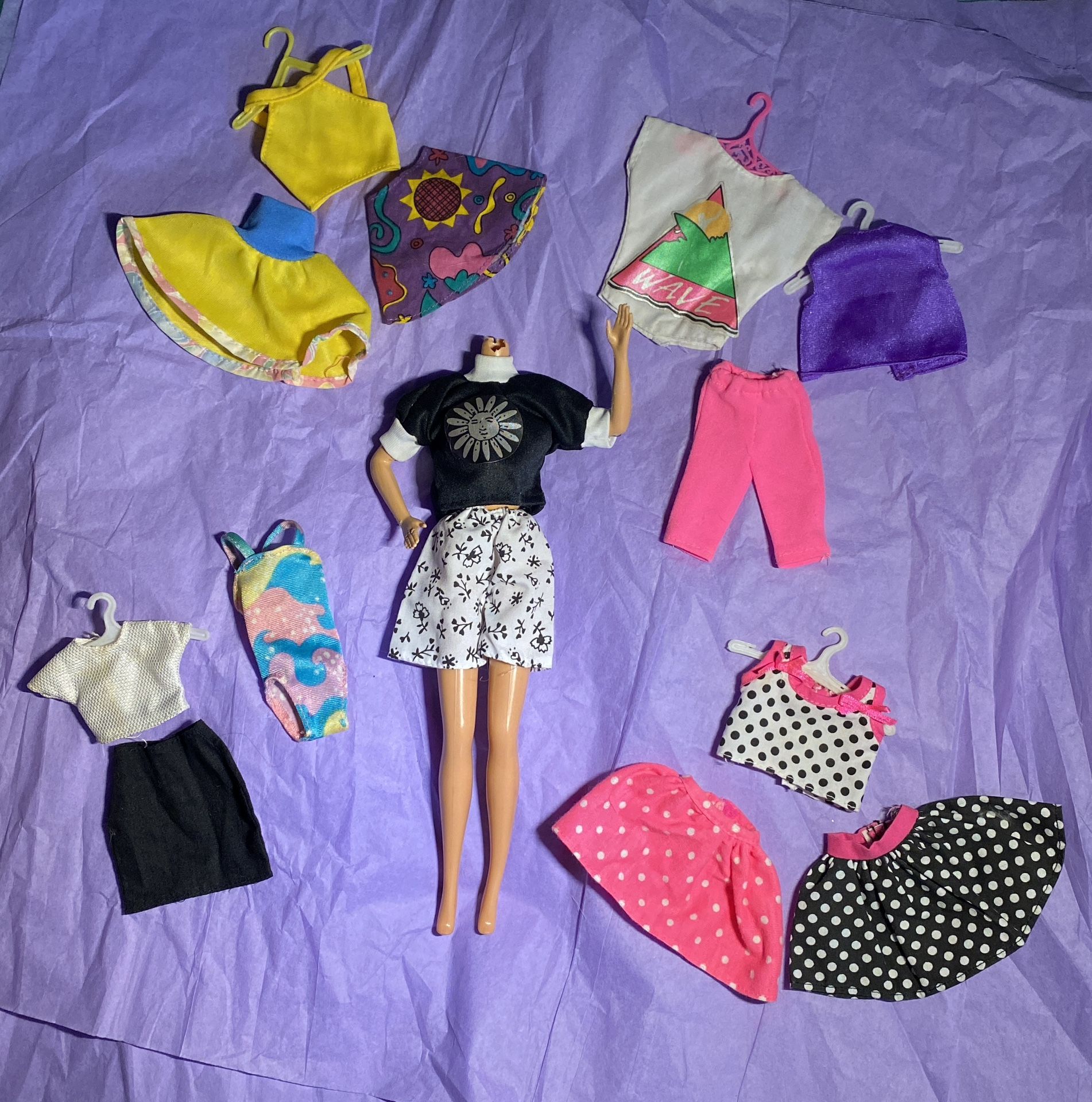 BARBIE CLOTHES VINTAGE  1990s