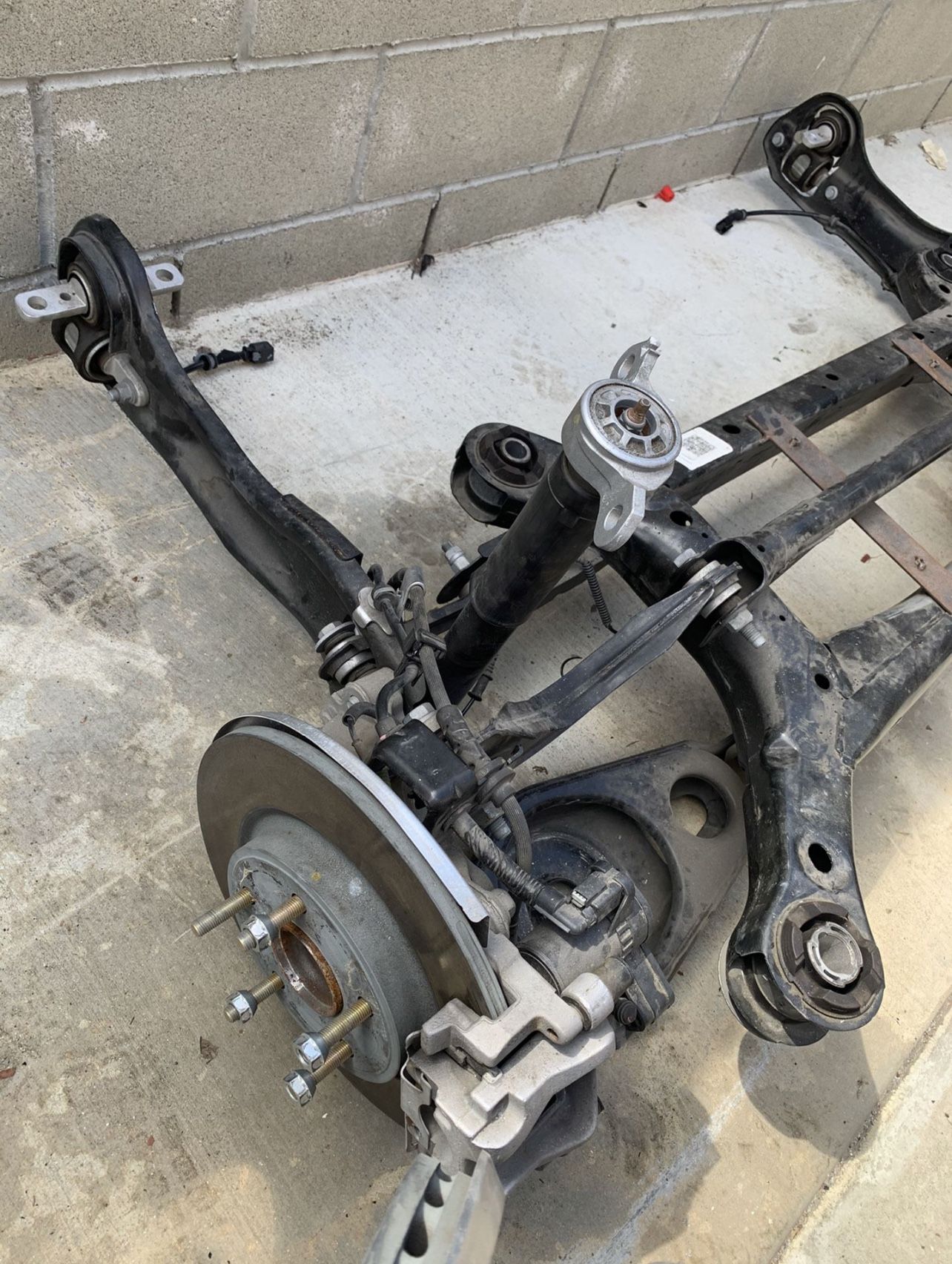 Chrysler Pacifica Complete Rear Suspension Including Subframe 2017 2018 ...