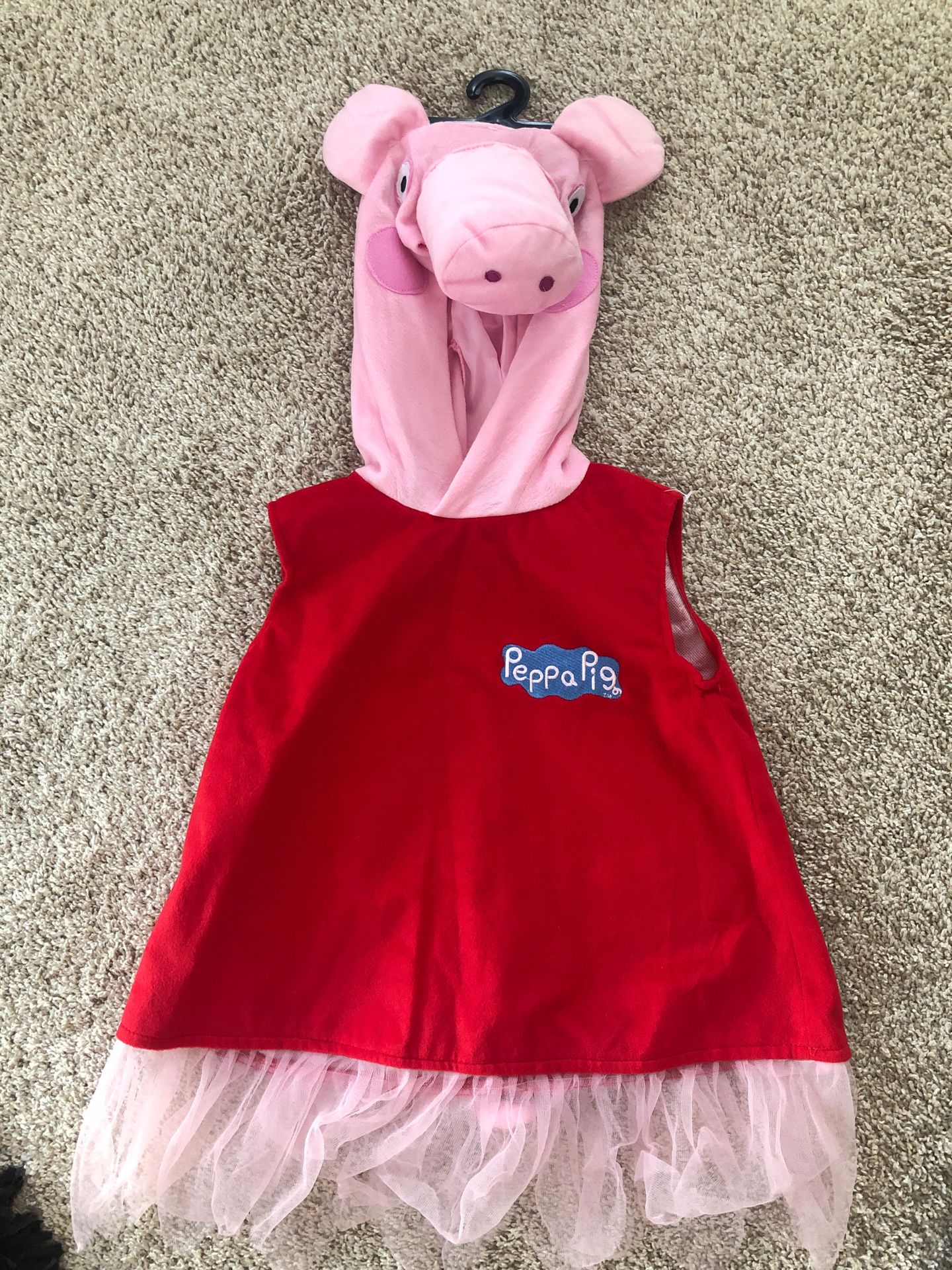 Peppa pig costume size 3-4T
