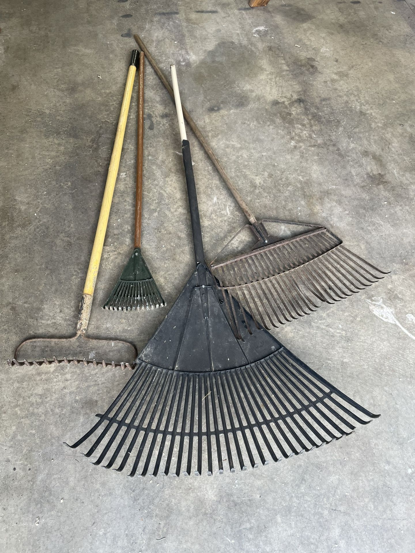 Lot Of 4 Rakes