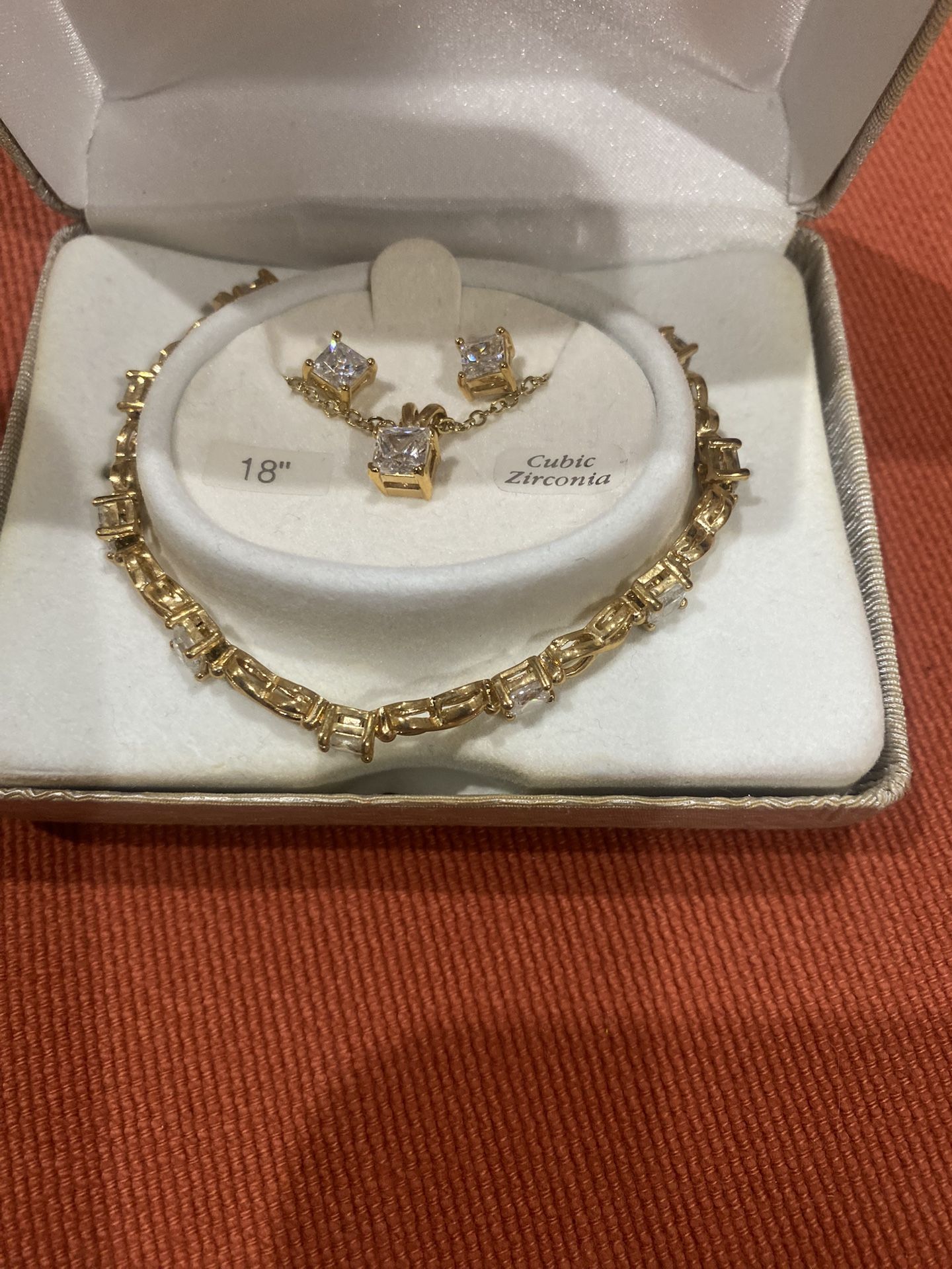 Bracelet And Necklace Set