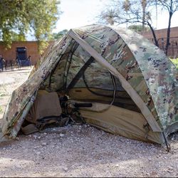 2x Lite Fighter Tents(new ) 