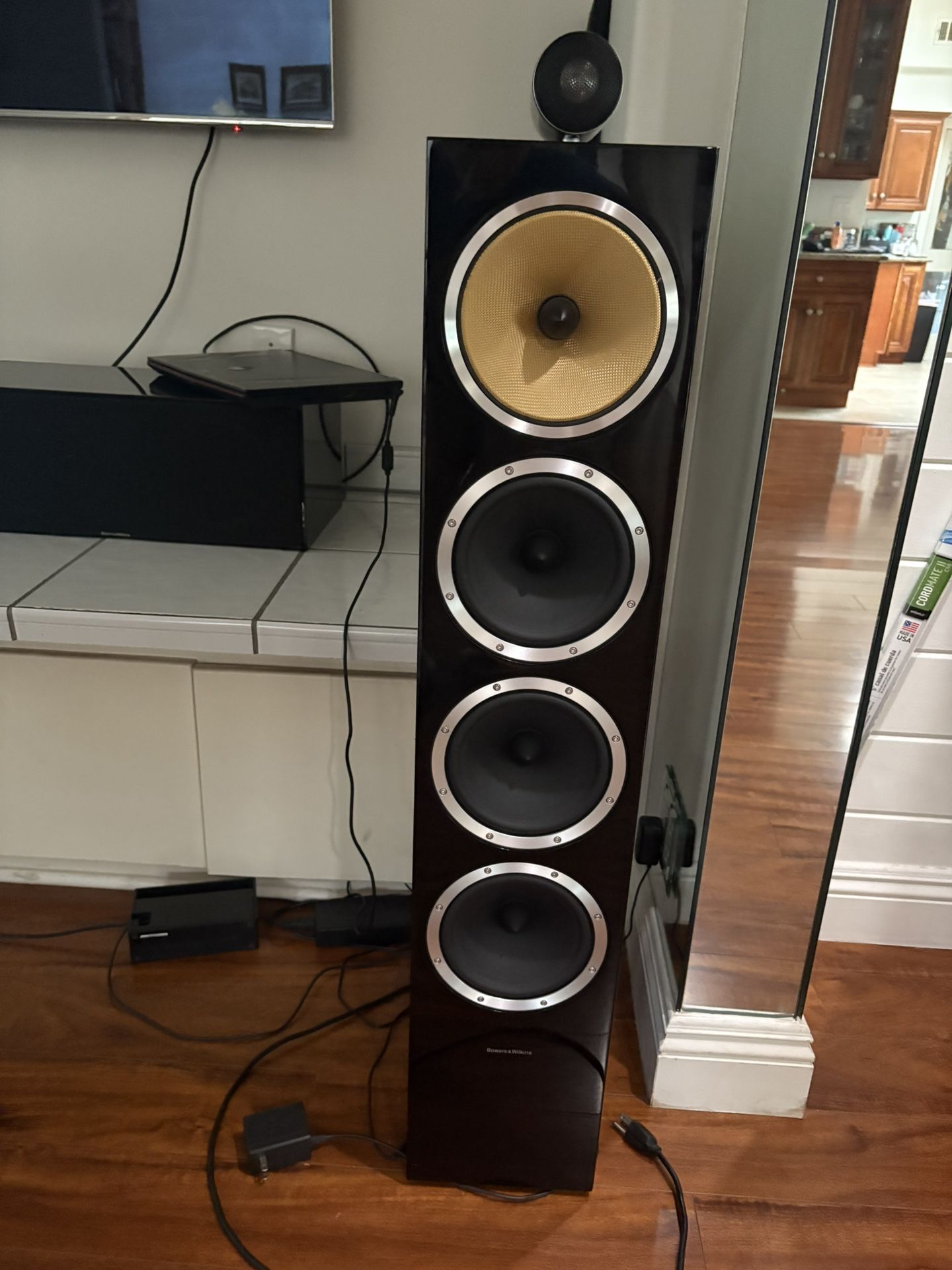 Bowers & Wilkins CM9 Tower Speaker - Pair