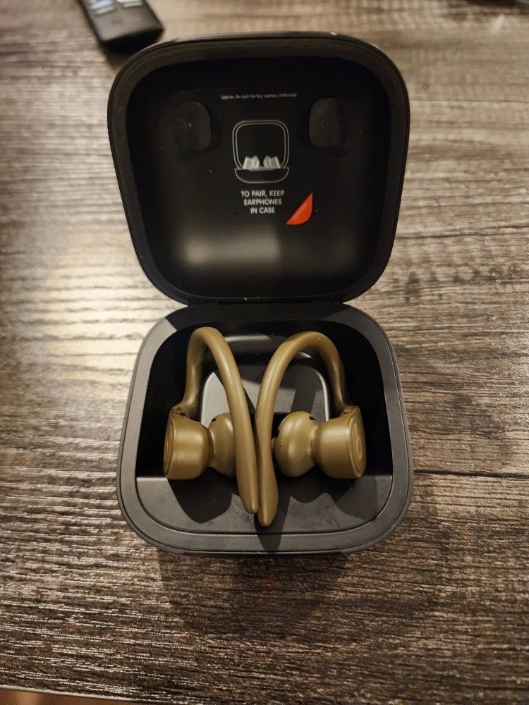 Powerbeats Pro - Great Condition