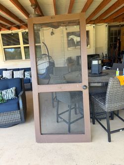 Hand Made Ceder Screen Door with Acxessorios $150