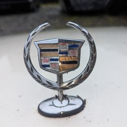 Cadillac DeVille Hood Bumper Headlight