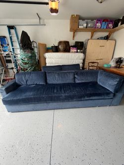 10ft L sofa  right side