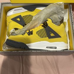 Air Jordan 4 Retro