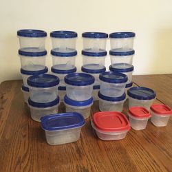 Tupperware Round Containers 