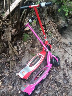 E100 electric razor scooters
