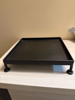Black Iron Raised Platform Stand Tray