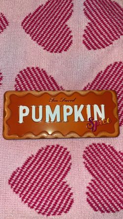 Too faced pumkin spice pallet