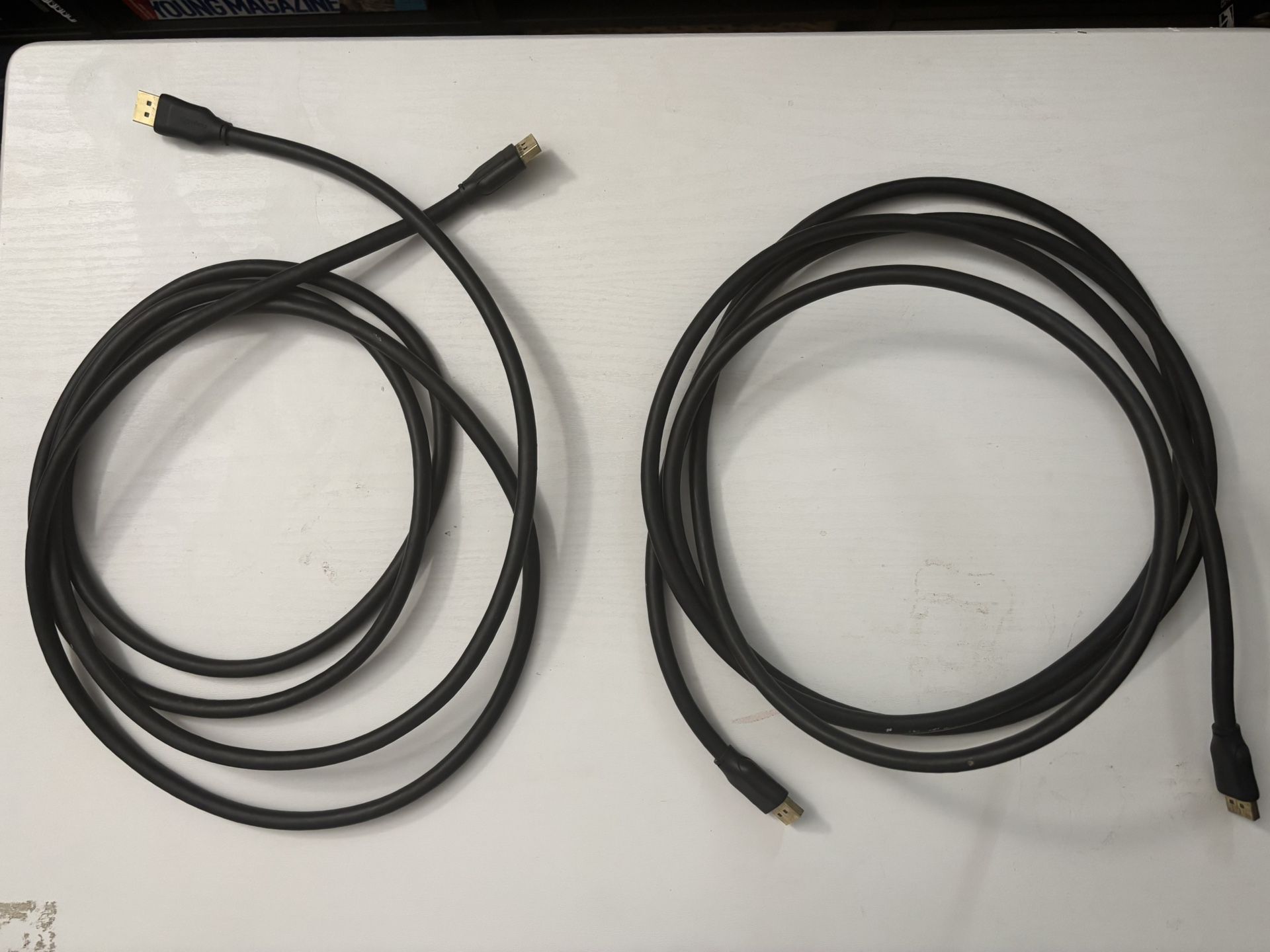 Two 10ft DisplayPort Cables