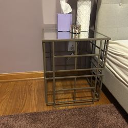 Free Small End Table 