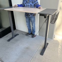 Brand New Standing Desk Rising Desk Riser Electric Desk Motorized Height Adjustable Computer Desk