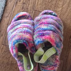 Size 7 Fluff Yeah Pixelate Slippers/Sandals UGG Brand 