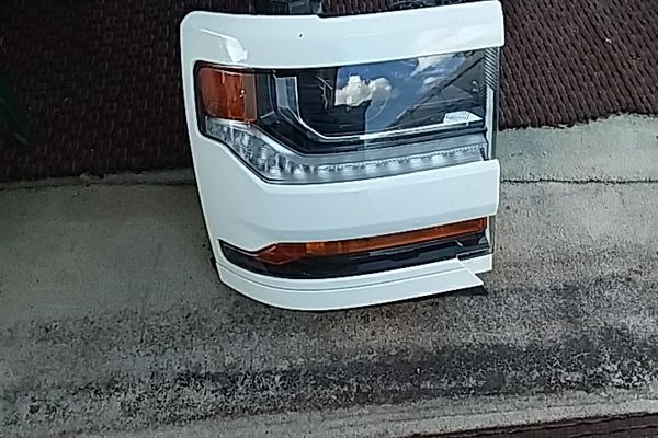 2017 Chevy Silverado Headlight For In Hialeah Fl Offerup 2017 Chevy Silverado Headlight
