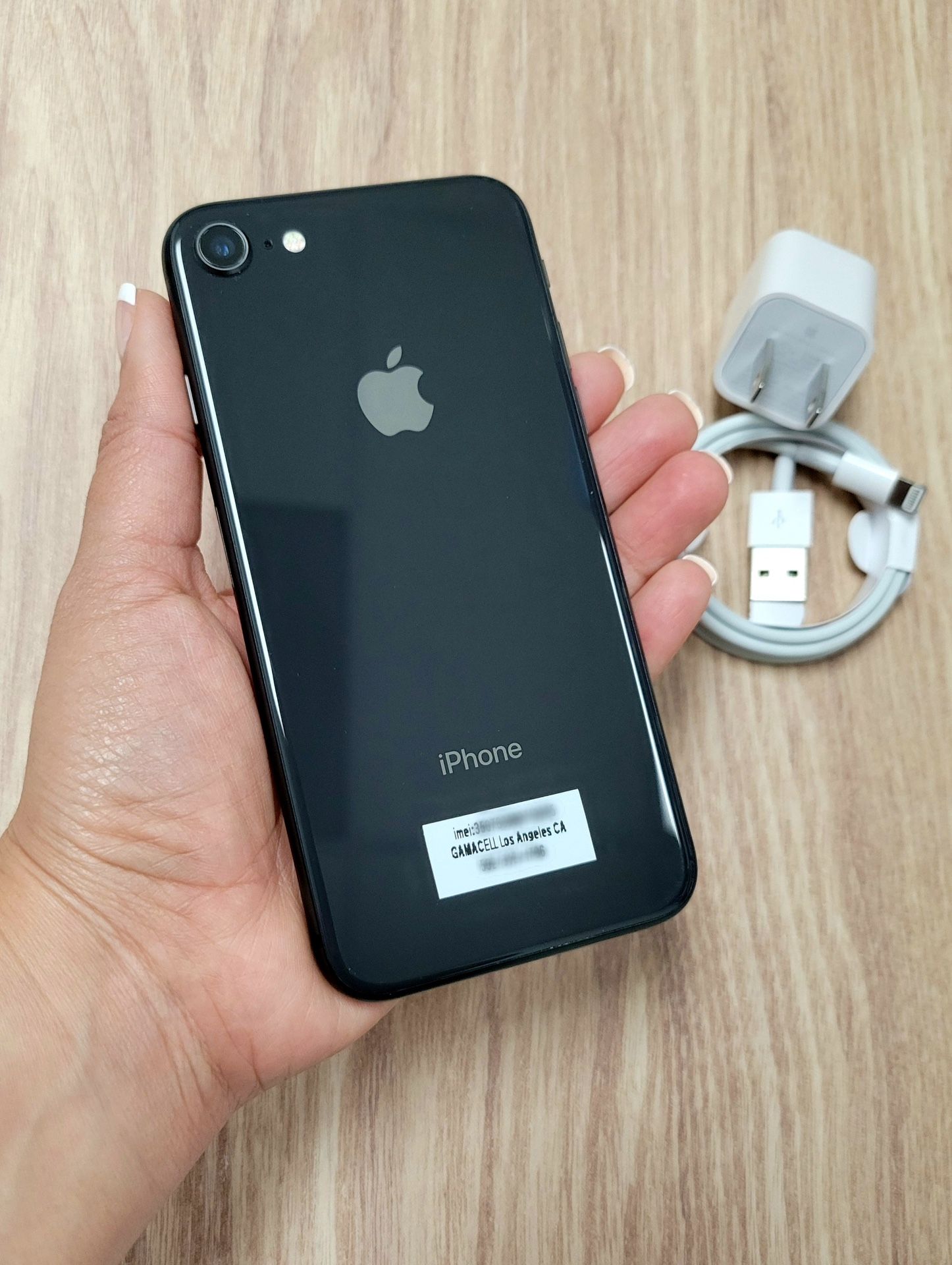 iPhone 8 (Unlocked)