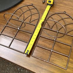 2 Metal Wall Hanging Plant holders - Household Decor