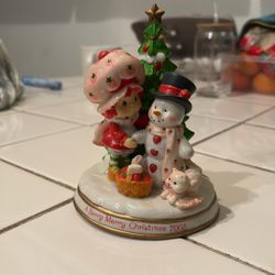 Strawberry Shortcake Christmas Snowman Porcelain Statue