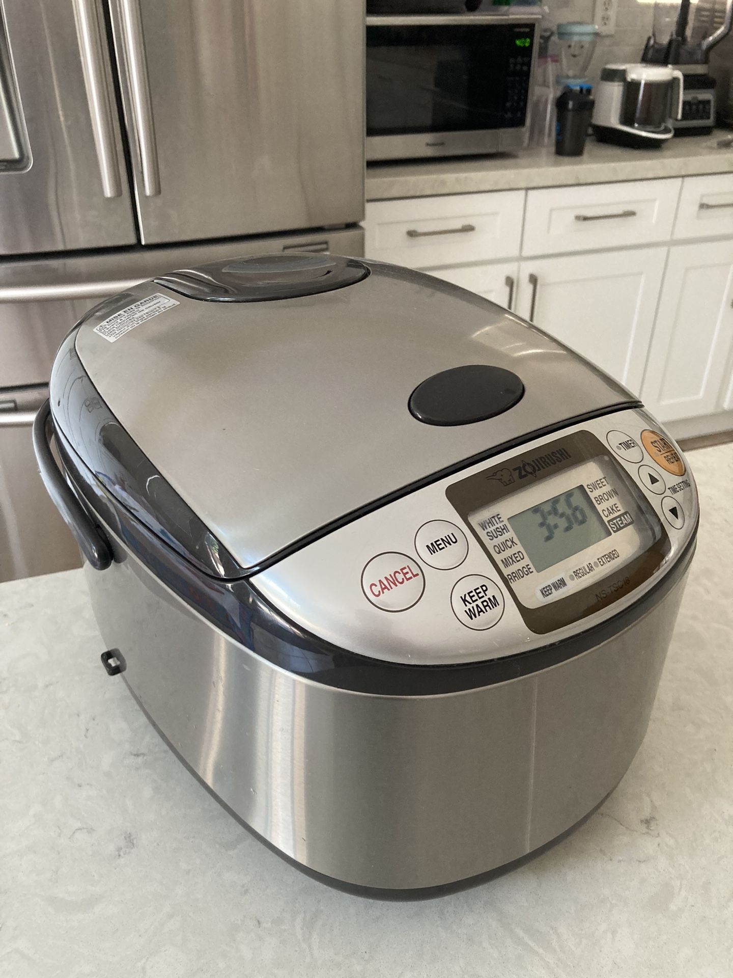 ZOJIRUSHI Rice Cooker for Sale in Rosemead, CA - OfferUp