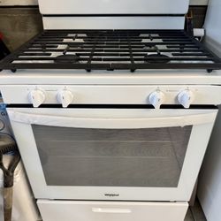 Like New Whirlpool Gas Stove