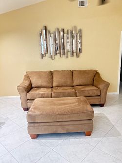 City Furniture Kevin Charles Sofa + Oversized Ottoman – Excellent Condition