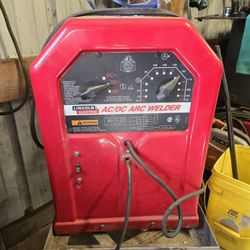 Lincoln Electric AC/DC Welder 