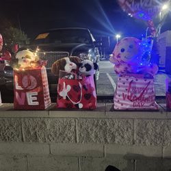 Valentines Gifts 30 Dolla Each