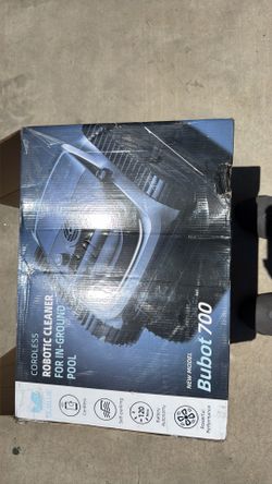 Cordless robotic cleaner for in ground pool