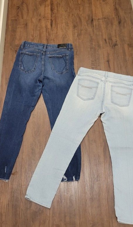 Jeans