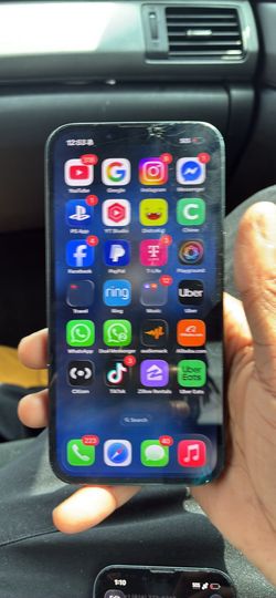 iPhone 16e