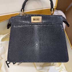BNIB Fendi exotic stingray Peekabo ISeeU mini with receipt