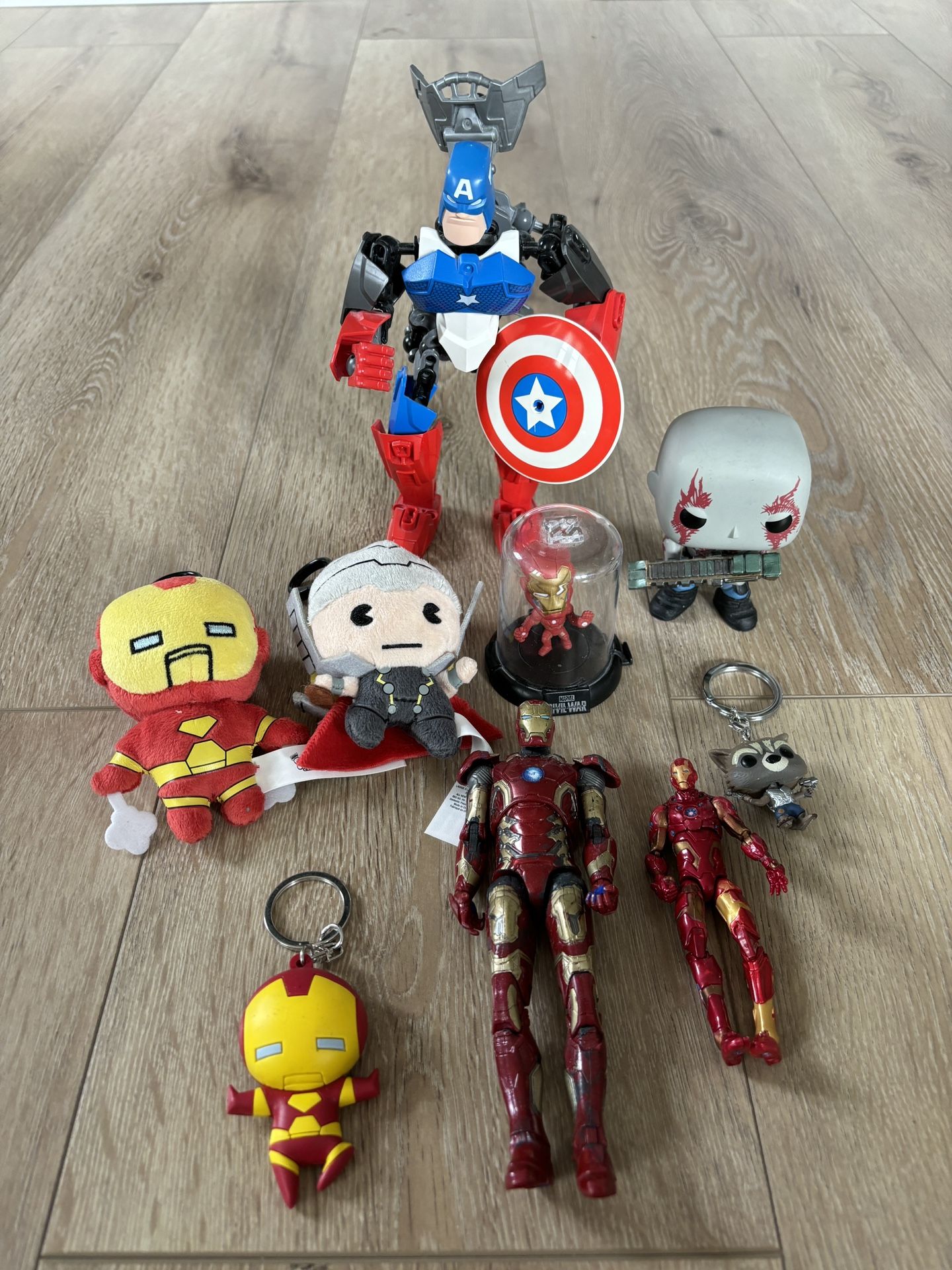 Lot of Marvel Toys Keychains Lego Captain America