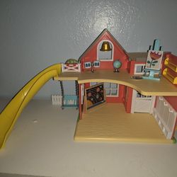 Honeybee Acres School House