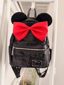 Disney Loungefly Minnie Mouse Black Sequin Mini Backpack – Red Bow
