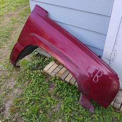 Chevy Rh fender 03 to 07