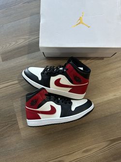 Air Jordan 1 Mid “Alternate Bred Toe”
