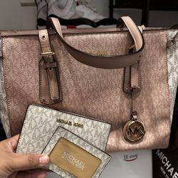 Michael Kors purse