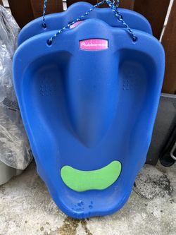  Heavy duty Rubbermaid Toboggan snow Sled Winter Fun 