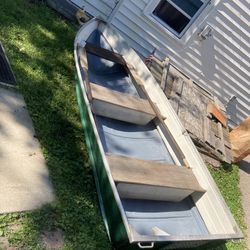 12ft Aluminum Semi V Small Boat And Gear 