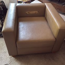 Free Couch 