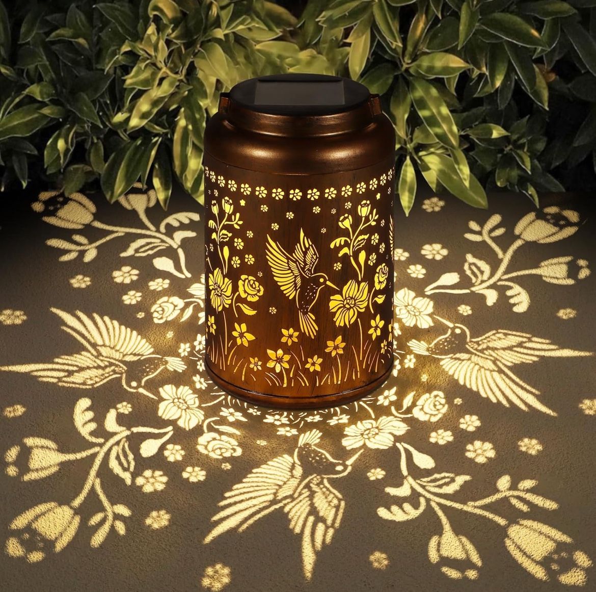 Solar Hummingbird Lantern. 🏮
