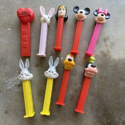 Lot Of 9 Vintage PEZ Dispensers
