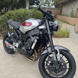 Yamaha XSR900